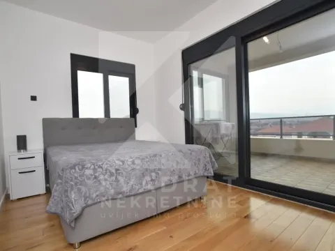 Rent, five bedroom apartment, 180m², Gornja Gorica, Podgorica - image 8