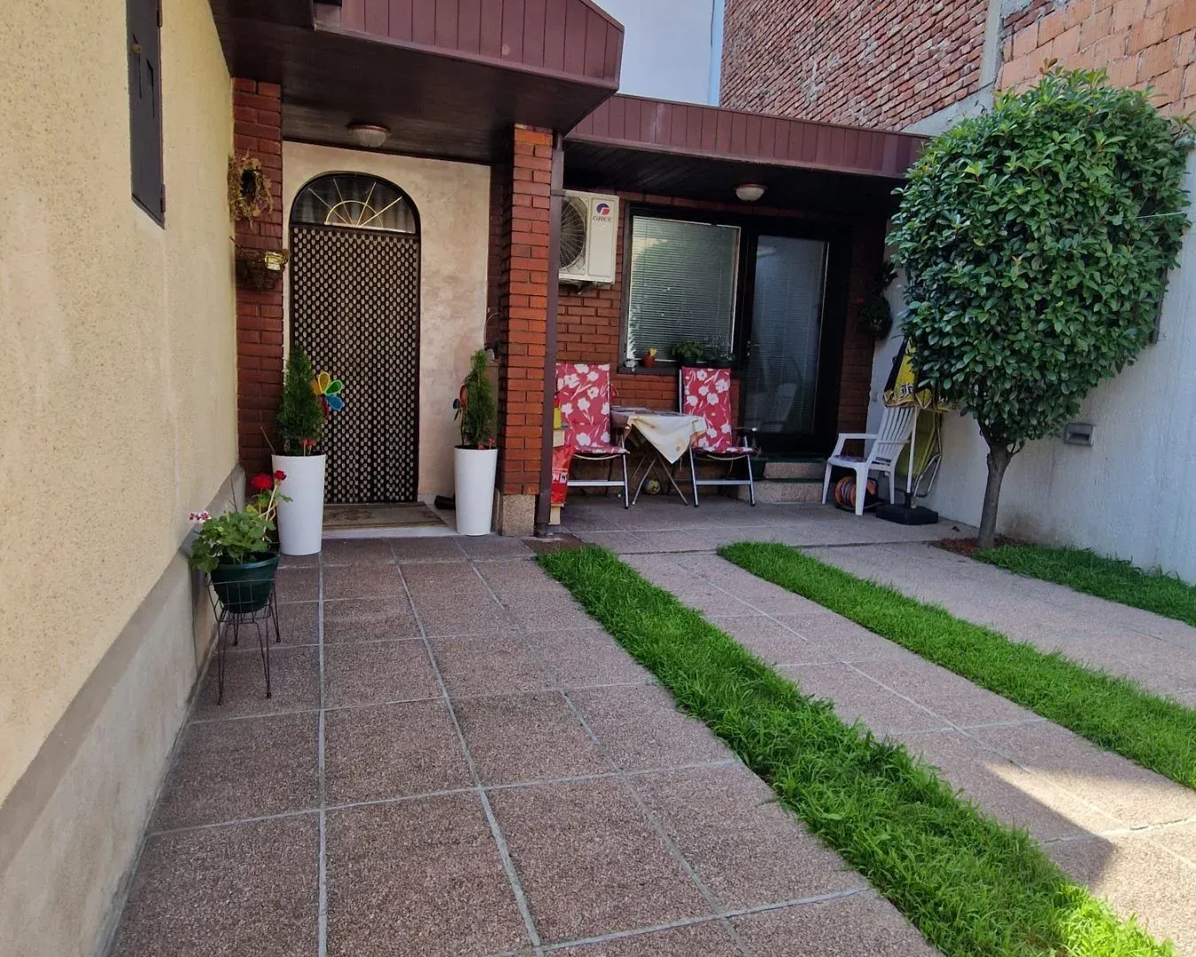Prodaja, kuća, 79m², Vračar Sve Podlokacije, Beograd
