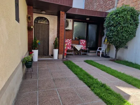 Prodaja, kuća, 79m², Vračar Sve Podlokacije, Beograd - image 4