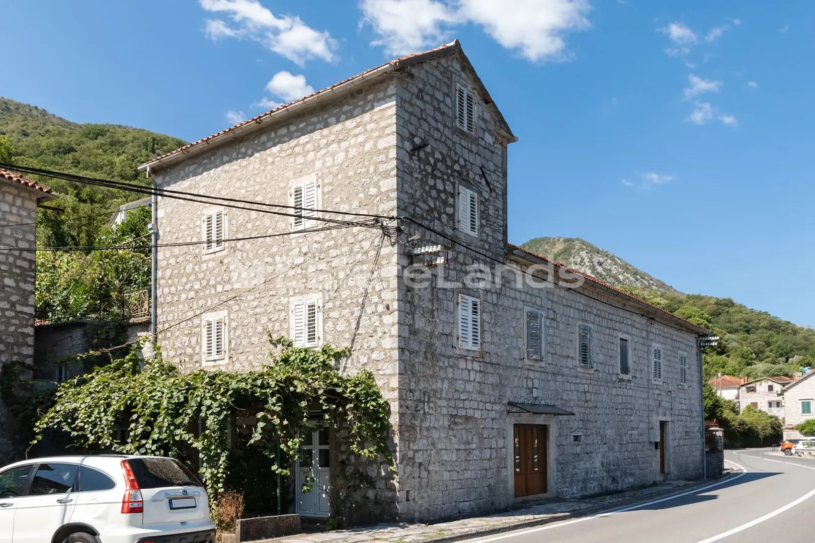 Prodaja, kuća, 91m², Kostanjica, Kotor