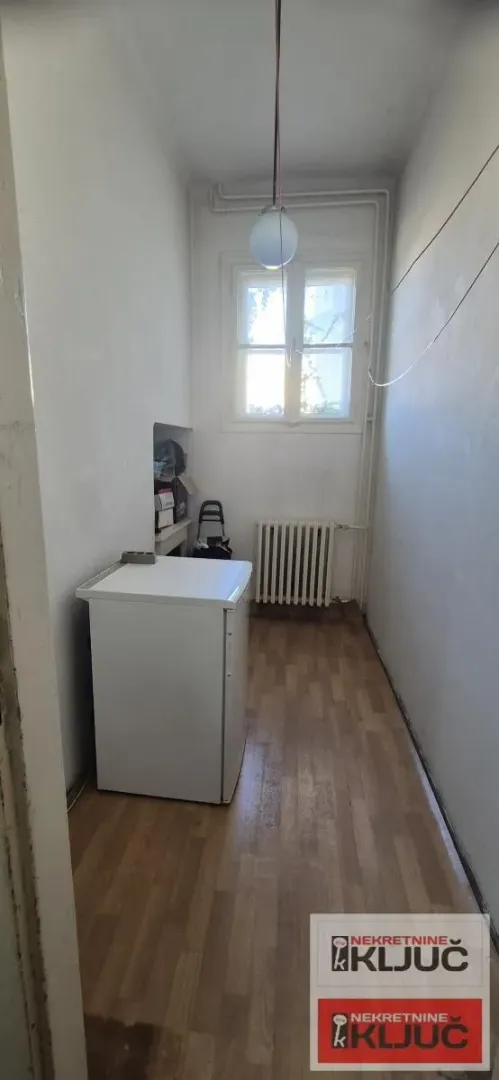 Prodaja, trosoban stan, 102m², Centar, Novi Sad