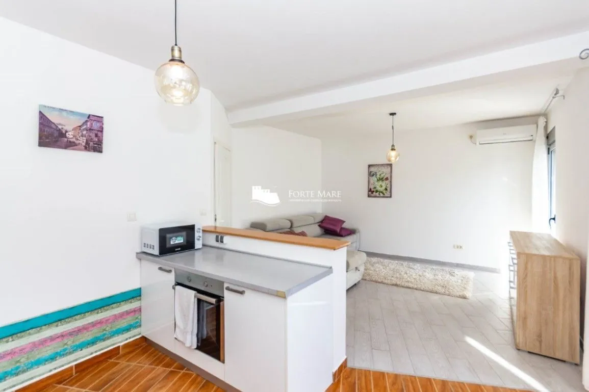 Prodaja, jednosoban stan, 55m², Đenovići, Herceg Novi