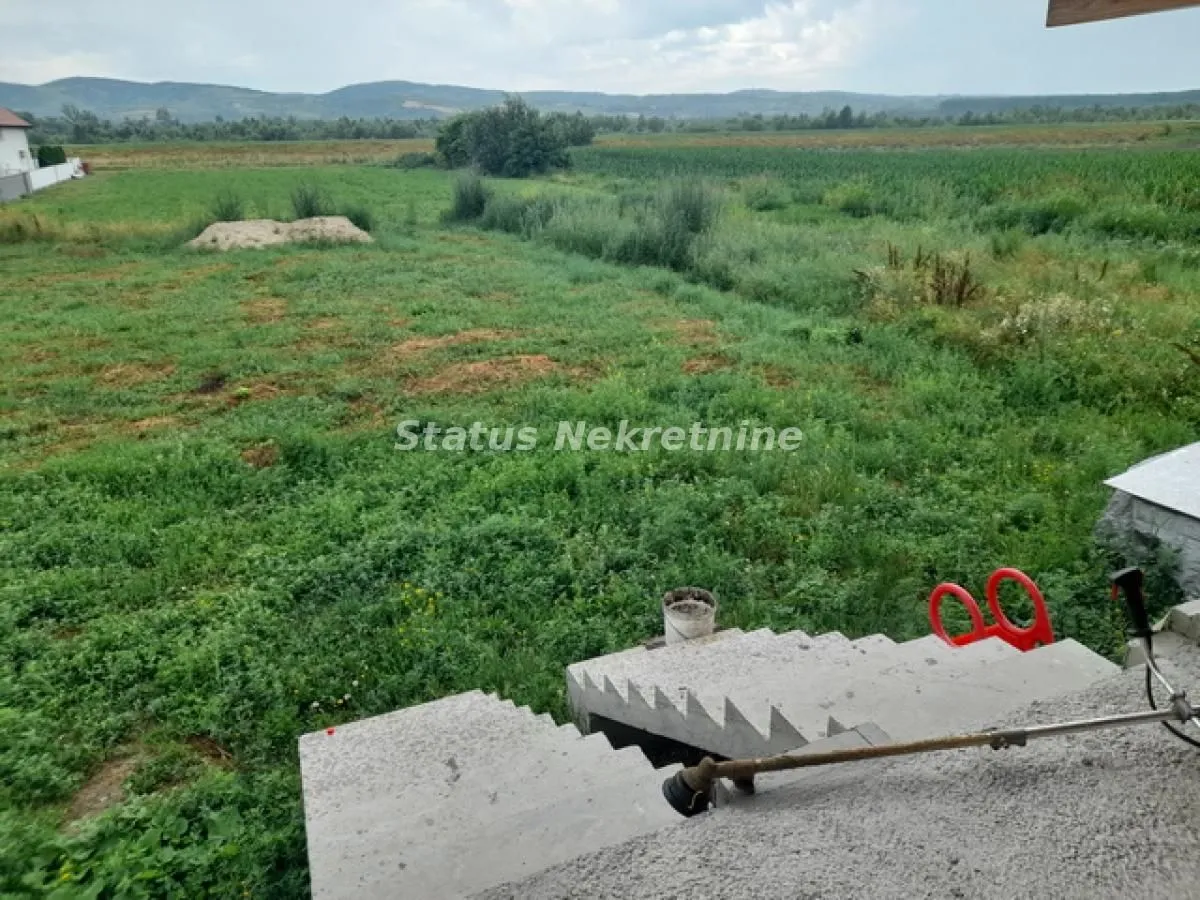 Prodaja, kuća, 160m², Futog, Novi Sad Sve Podlokacije