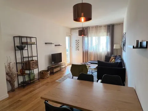 Prodaja, jednosoban stan, 49m², Central Point, Podgorica - image 3