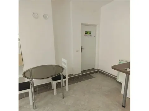 Izdavanje, garsonjera, 28m², Durlan, Niš - image 3