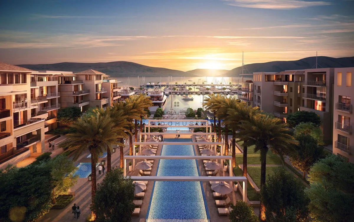 Prodaja, jednosoban stan, 76m², Tivat, Crna Gora