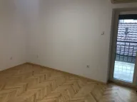 Rent, house, 205m², Batajnica, Beograd - image 8