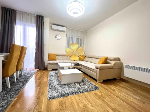 Izdavanje, dvosoban stan, 70m², Zagorič, Podgorica