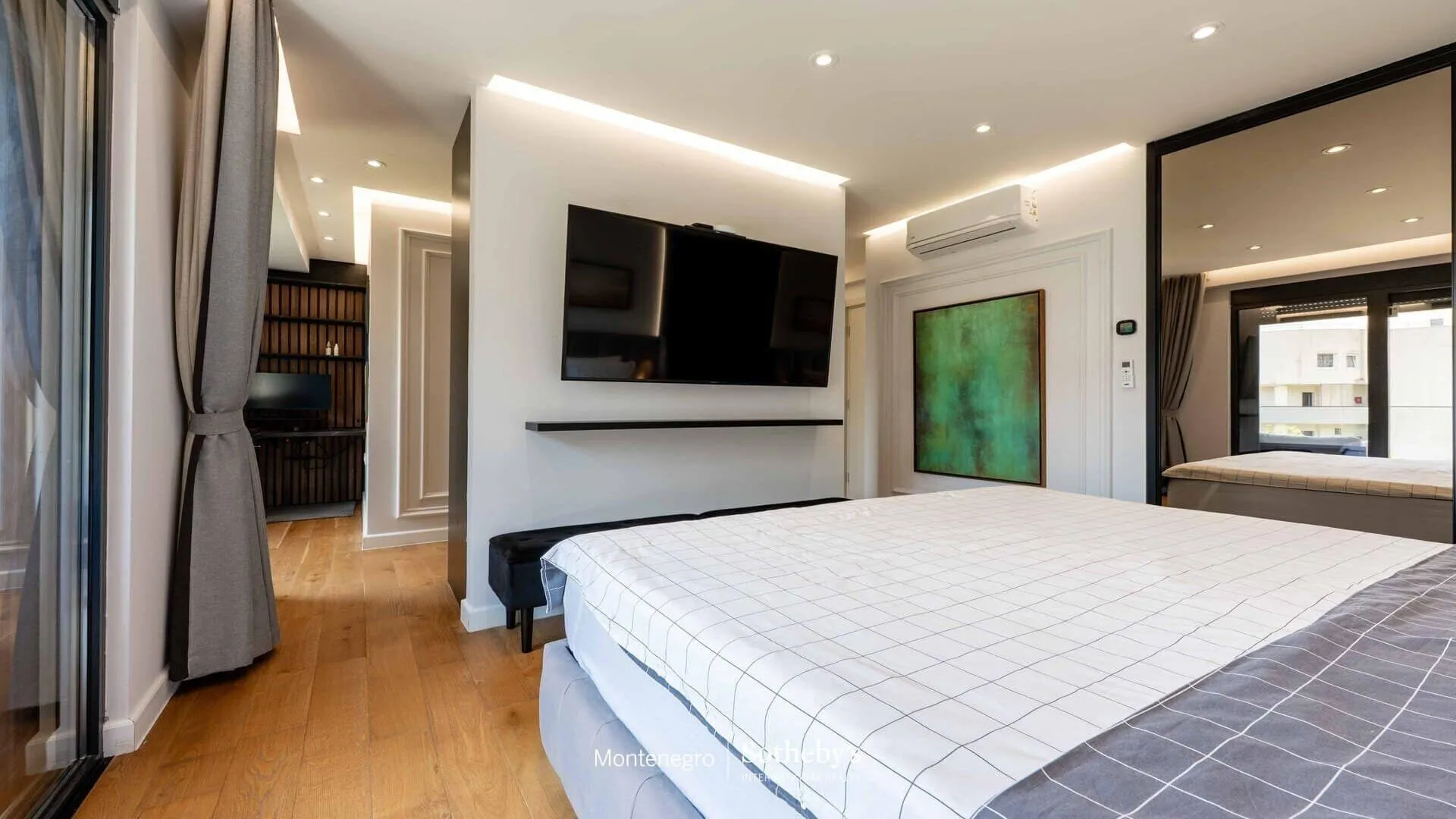 Sale, three bedroom apartment, 125m², Bečići, Budva