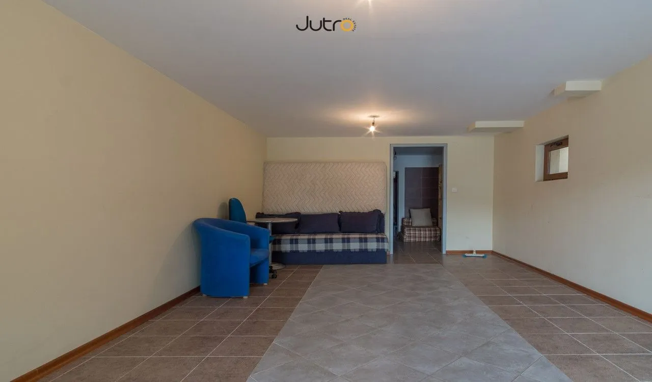 Rent, house, 170m², Dajbabe, Podgorica