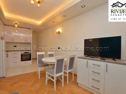 Prodaja, stan, 37m², Centar, Herceg Novi - image 4