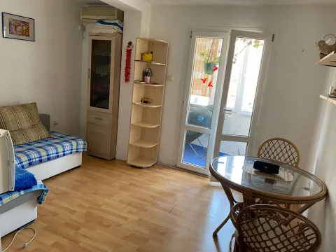 Rent, studio apartment, 27m², Dubovica, Budva - image 2