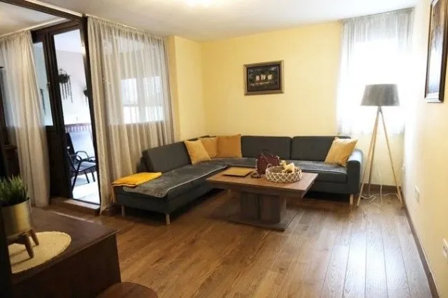 Rent, two bedroom apartment, 76m², Blok 5, Podgorica