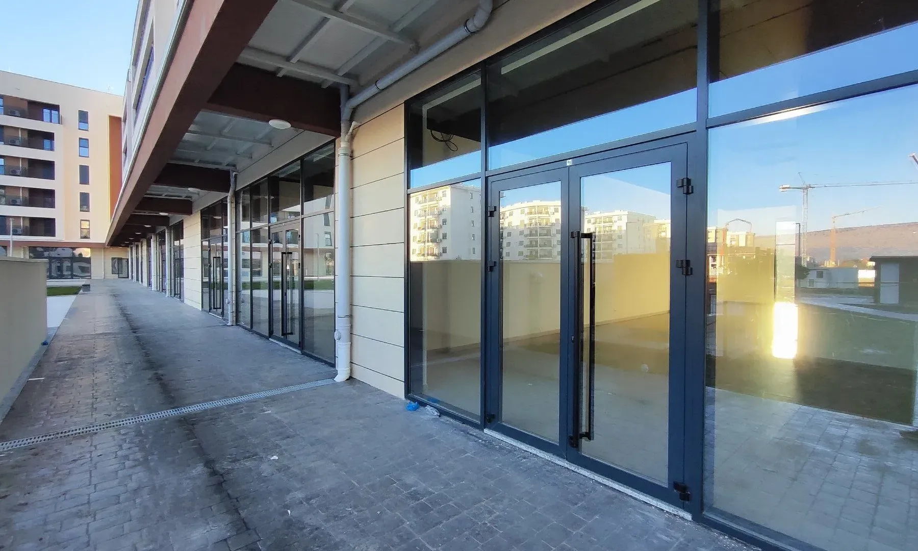 Rent, office space, 150m², City Kvart, Podgorica