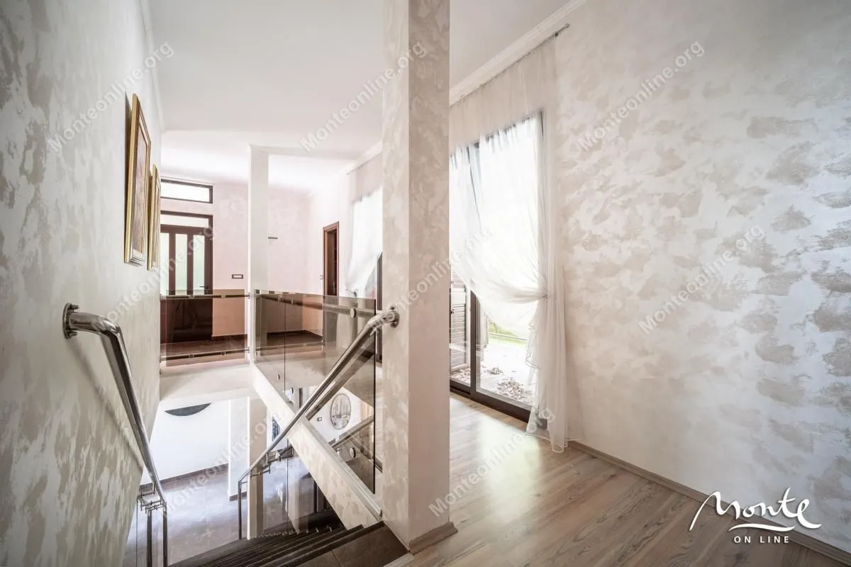 Prodaja, kuća, 188m², Sasovići, Herceg Novi