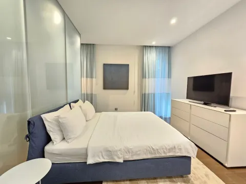 Rent, two bedroom apartment, 153m², Budva, Crna Gora - image 10