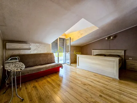 Izdavanje, trosoban stan, 150m², Zabjelo, Podgorica - image 10