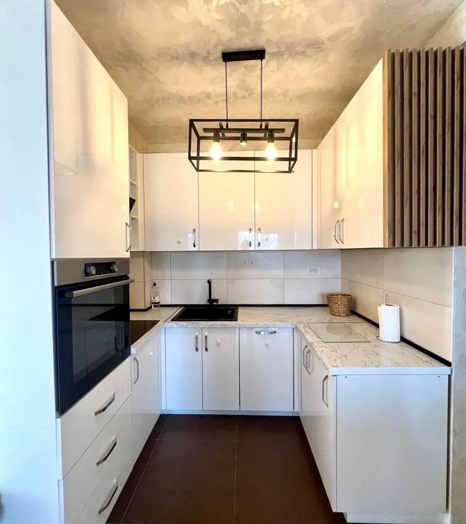Izdavanje, trosoban stan, 70m², Stari Aerodrom, Podgorica