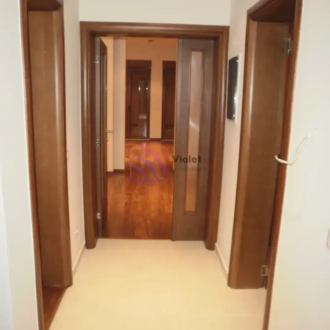 Rent, house, 262m², Zabjelo, Podgorica