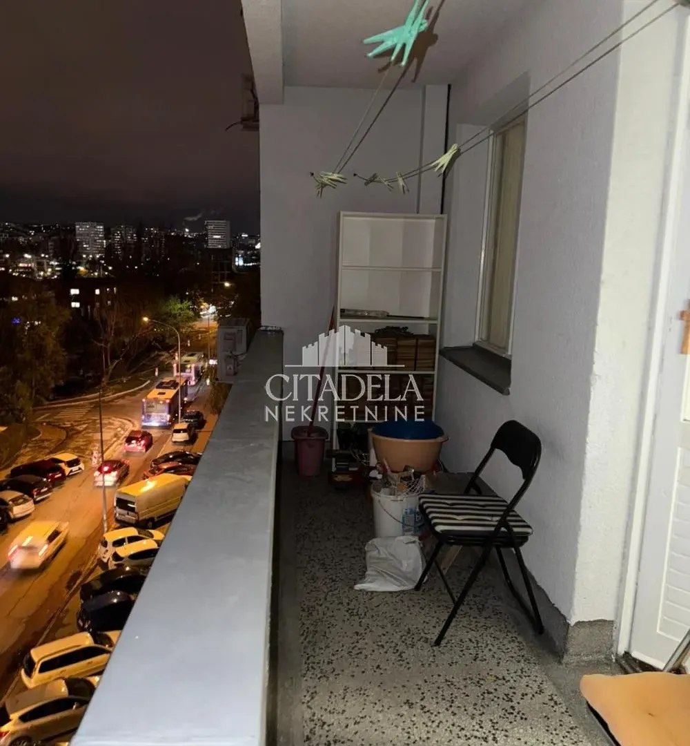 Prodaja, trosoban stan, 71m², Autokomanda, Voždovac Sve Podlokacije