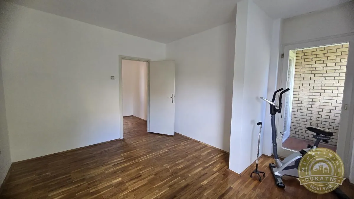Izdavanje, dvosoban stan, 66m², Banatić, Novi Sad Sve Podlokacije