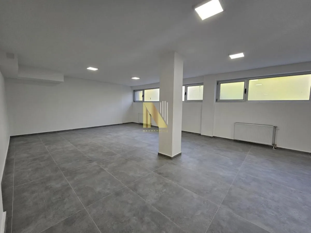 Rent, office space, 350m², Bulevar patrijarha Pavla, Novi Sad Sve Podlokacije