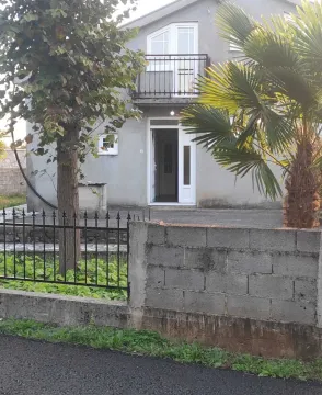 Prodaja, kuća, 130m², Barutana, Podgorica - image 3