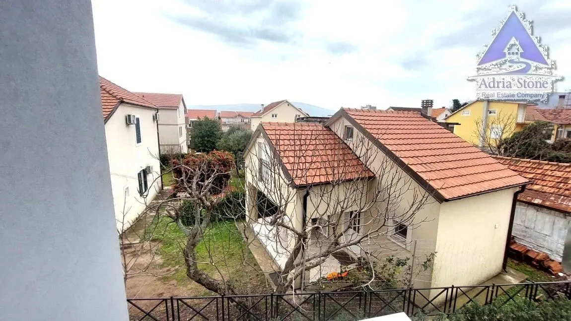Prodaja, trosoban stan, 89m², Seljanovo, Tivat