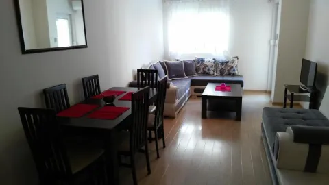 Izdavanje, jednosoban stan, 50m², City Kvart, Podgorica - image 3