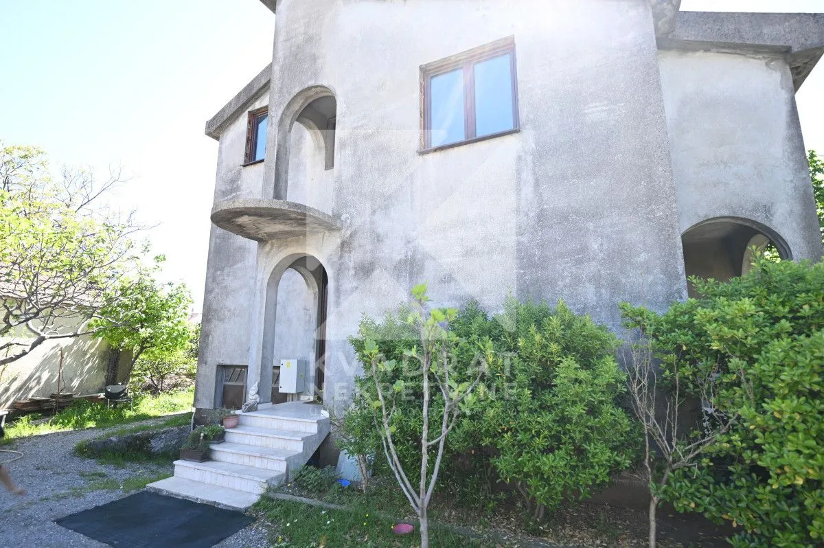 Sale, house, 339m², Zabjelo, Podgorica