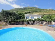 Izdavanje, kuća, 170m², Reževići, Budva - image 10