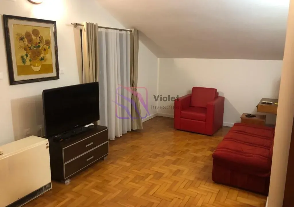 Izdavanje, jednosoban stan, 71m², Momišići, Podgorica