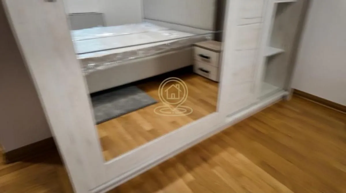 Rent, four bedroom apartment, 115m², Kalenić Pijaca, Vračar Sve Podlokacije