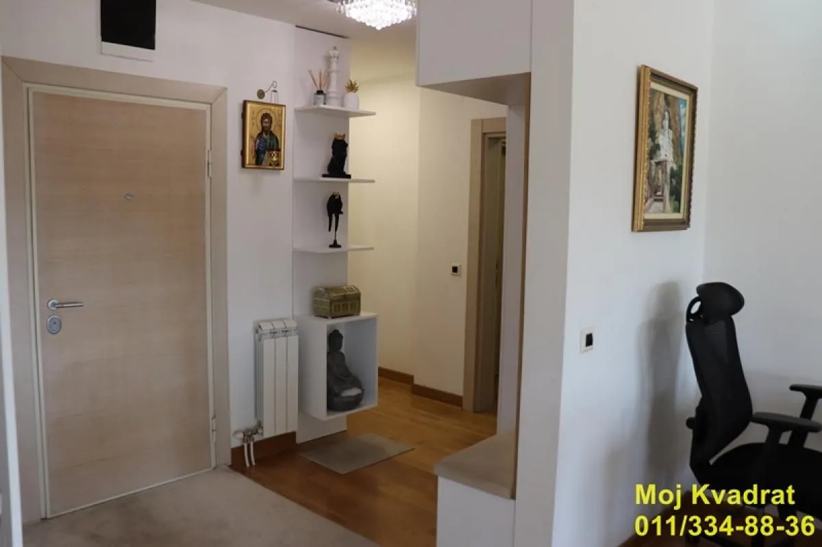 Prodaja, četvorosoban stan, 103m², Voždovačka Crkva, Voždovac Sve Podlokacije