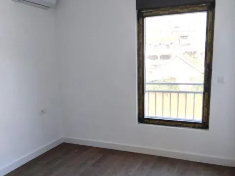 Izdavanje, dvosoban stan, 70m², Preko Morače, Podgorica - image 6