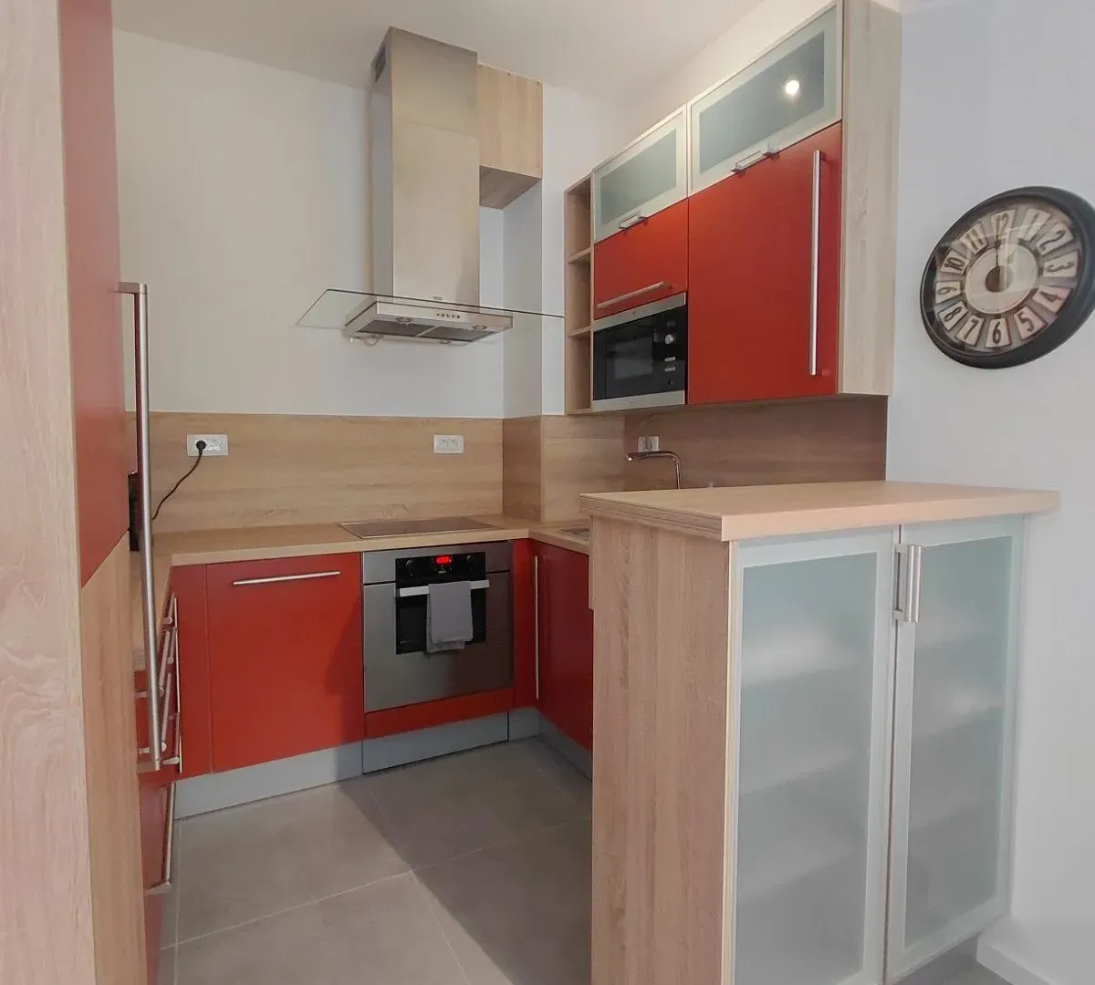 Prodaja, dvosoban stan, 67m², Vezirov Most, Podgorica