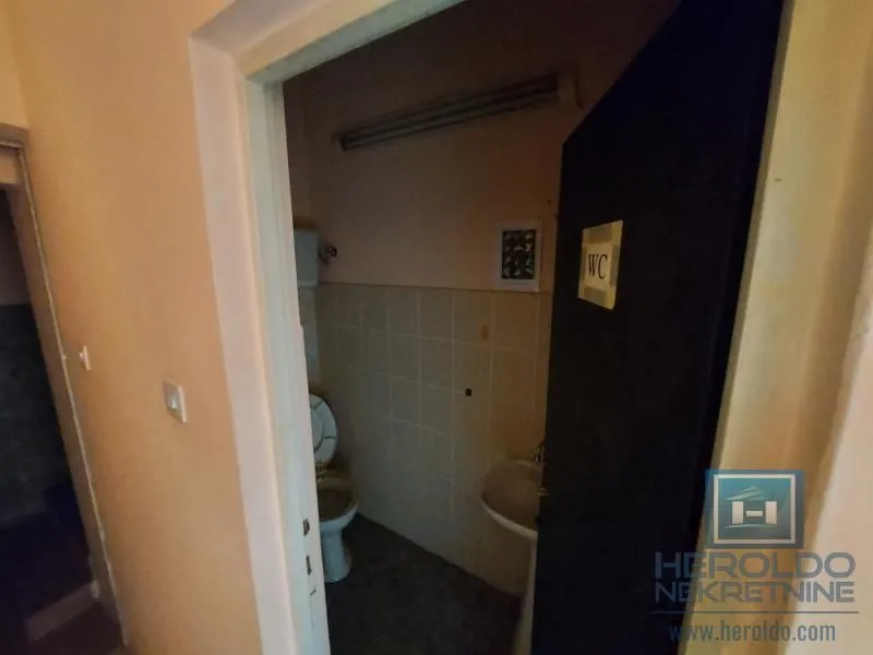 Rent, office space, 84m², Centar, Jagodina