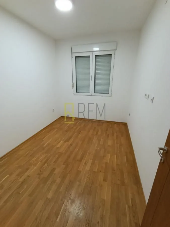 Prodaja, jednosoban stan, 43m², Blok 9, Podgorica