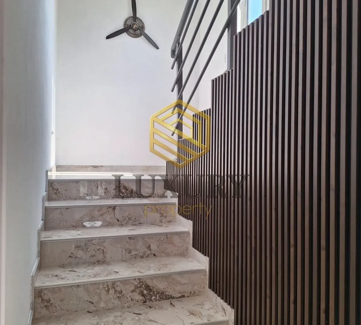 Izdavanje, kuća, 110m², Cijevna, Podgorica