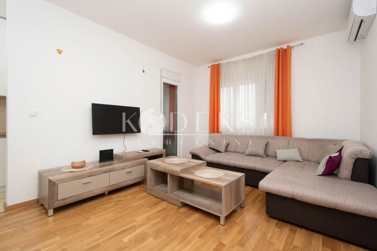 Izdavanje, jednosoban stan, 44m², Zabjelo, Podgorica