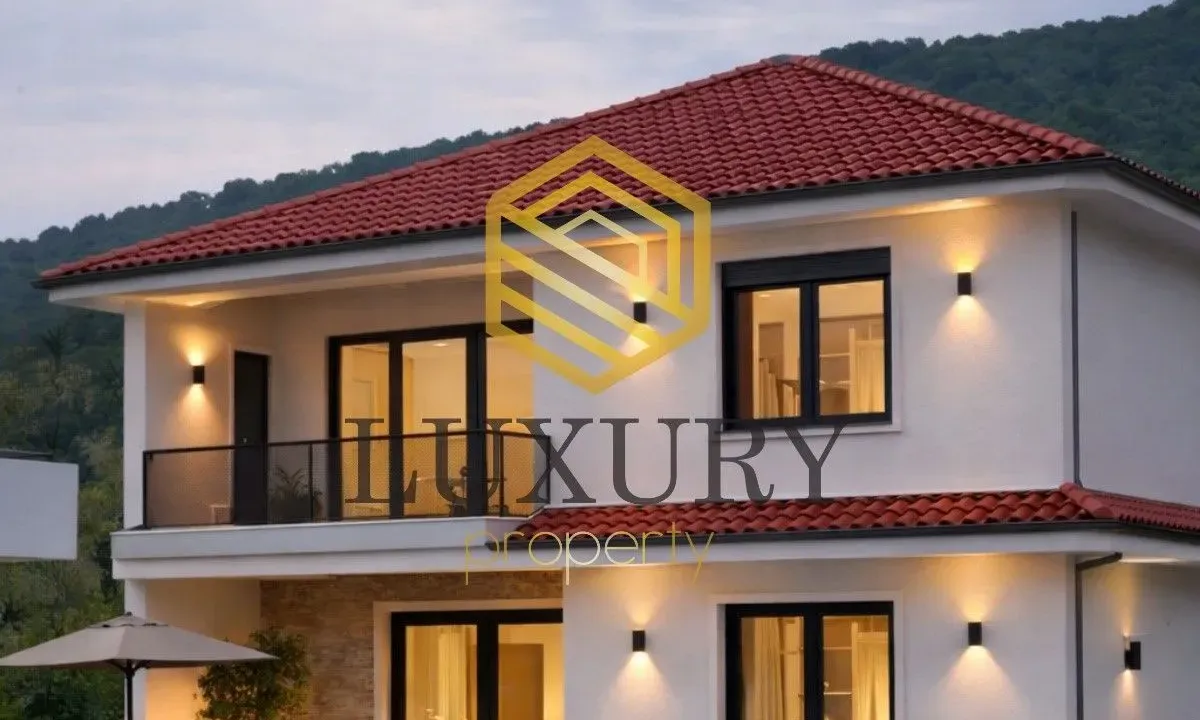 Rent, house, 200m², Krimovica, Kotor