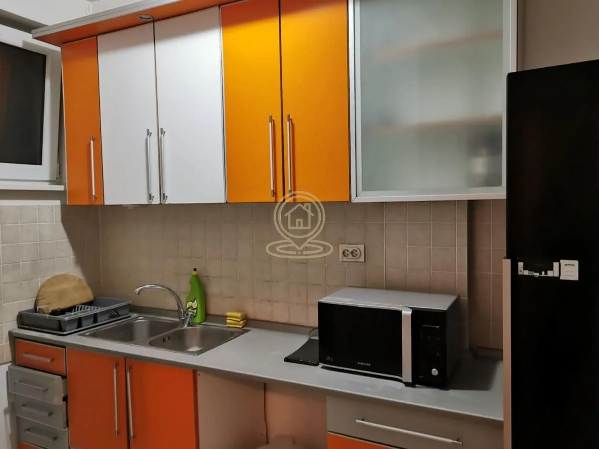 Izdavanje, stan, 60m², Centar, Novi Sad