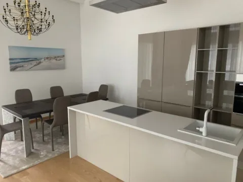 Izdavanje, trosoban stan, 123m², Budva, Crna Gora - image 5
