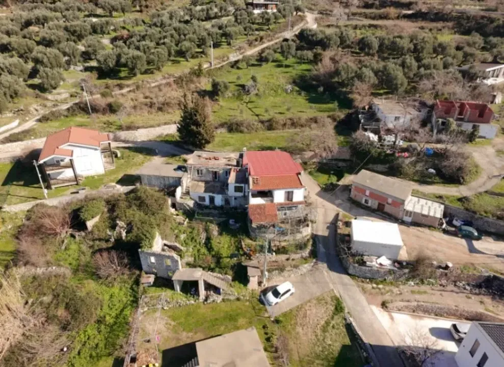 Prodaja, kuća, 284m², Dobre Vode, Bar