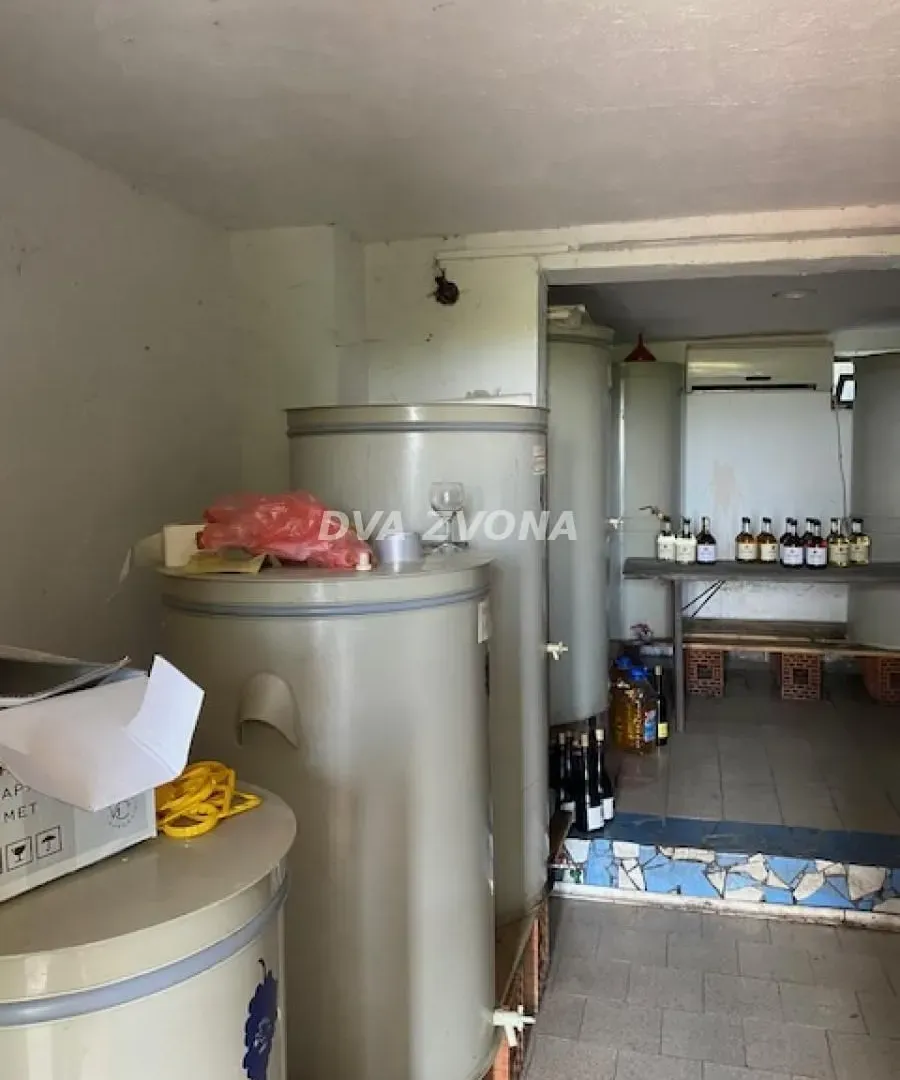 Prodaja, ugostiteljski objekat, 40m², Novi Slankamen, Inđija
