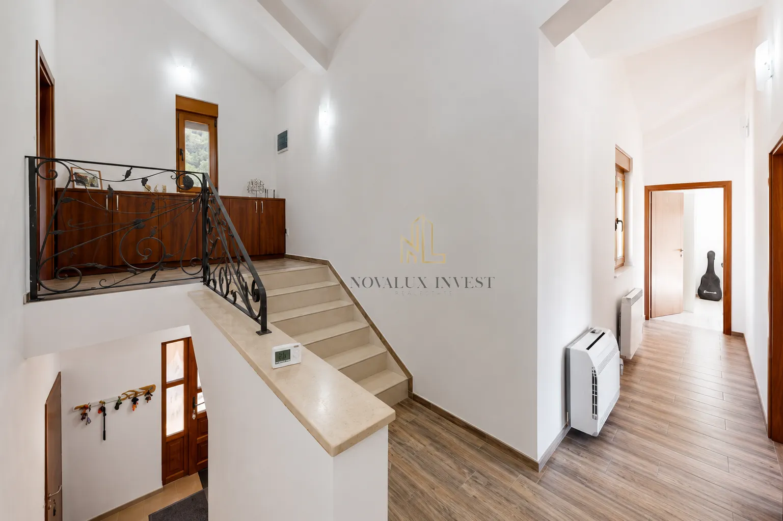 Rent, house, 212m², Kavač, Kotor