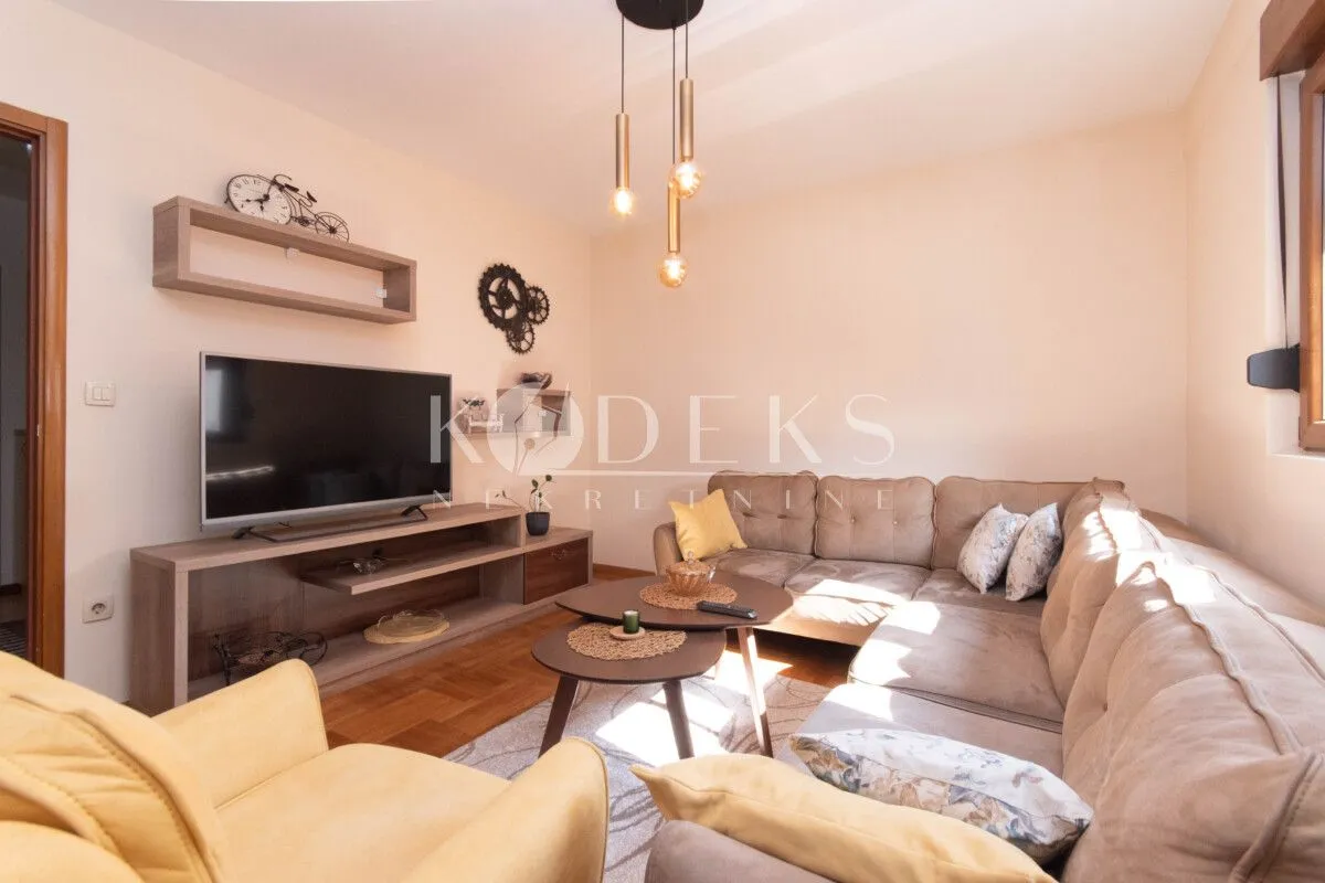 Rent, two bedroom apartment, 70m², Stari Aerodrom, Podgorica