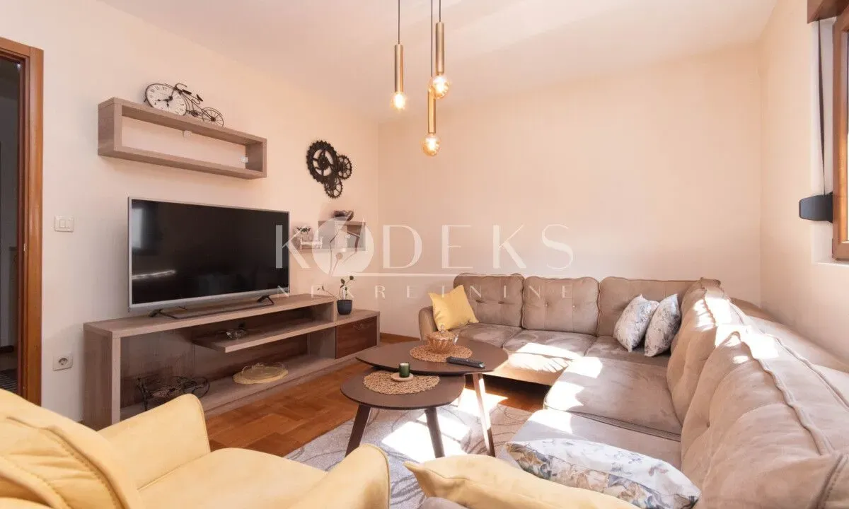 Rent, two bedroom apartment, 70m², Stari Aerodrom, Podgorica