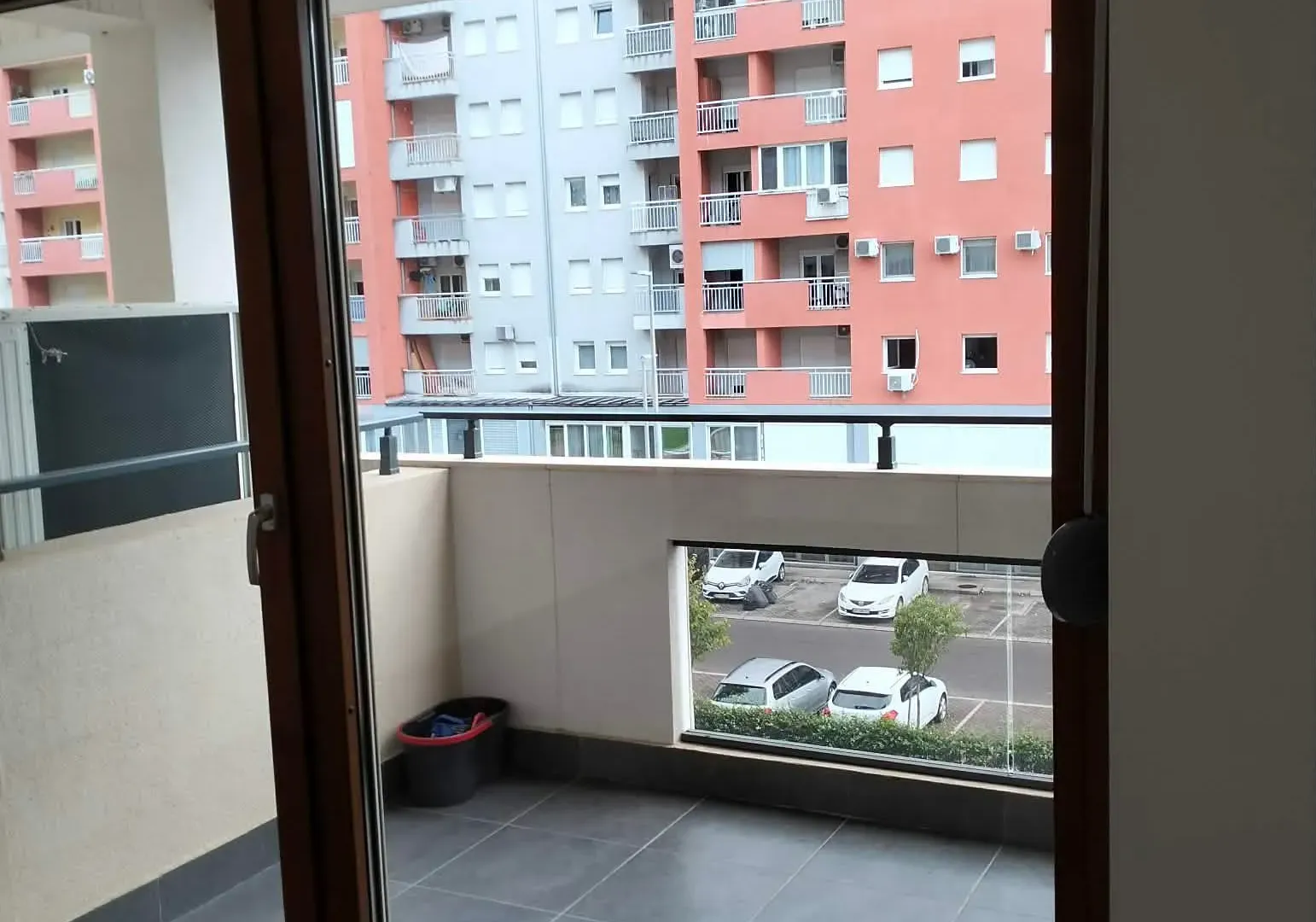 Izdavanje, dvosoban stan, 69m², Master Kvart, Podgorica