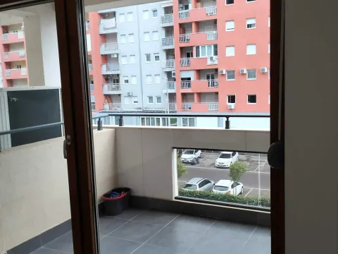 Izdavanje, dvosoban stan, 69m², Master Kvart, Podgorica - image 8
